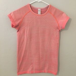 Ivivva short sleeve shirt